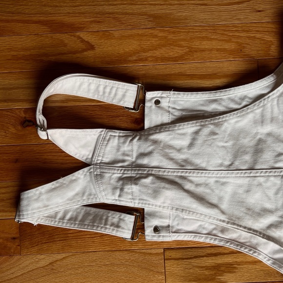 GAP Denim Overall Shorts - Picture 6 of 6